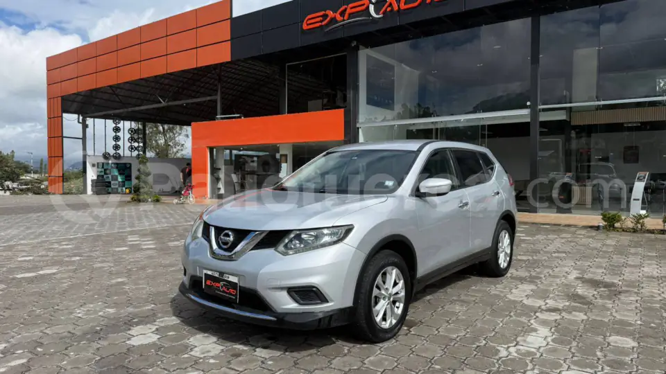 Foto 2 de Nissan XTRAIL SENSE