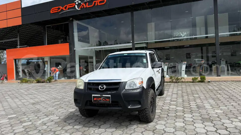 Foto 1 de Mazda BT-50 STD FL