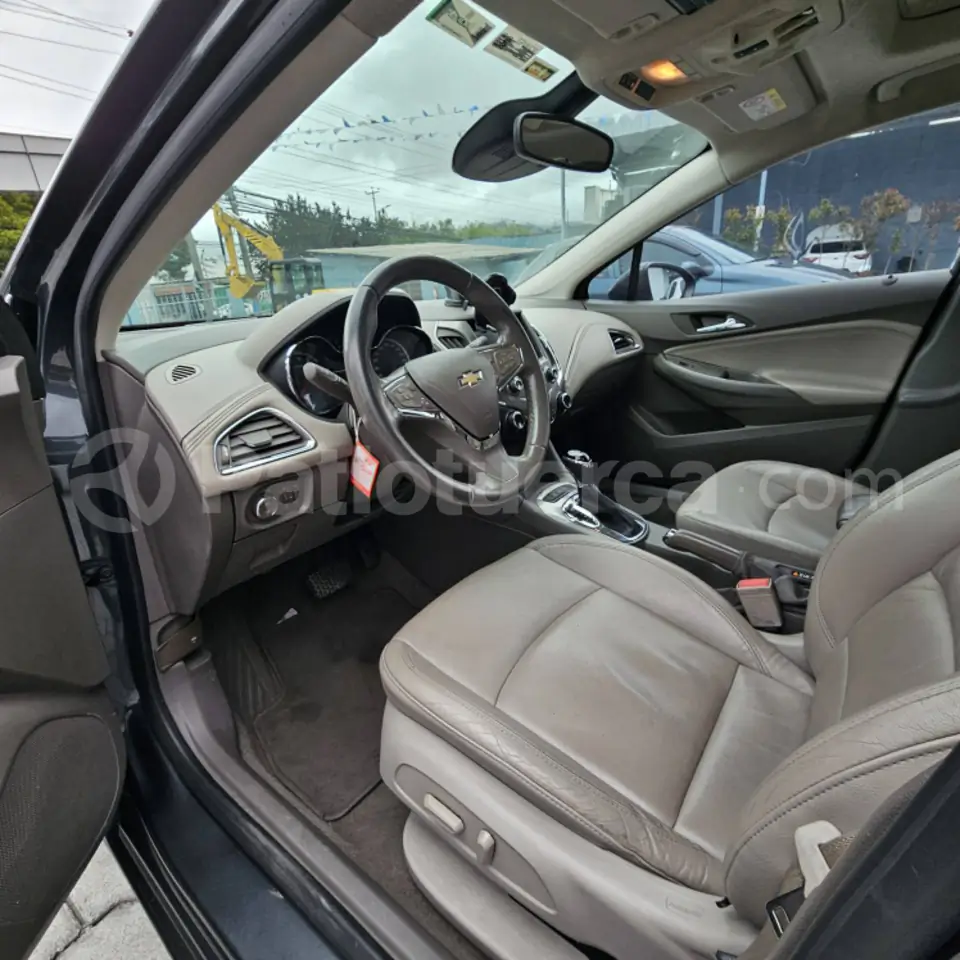 Foto 21 de Chevrolet Cruze LTZ