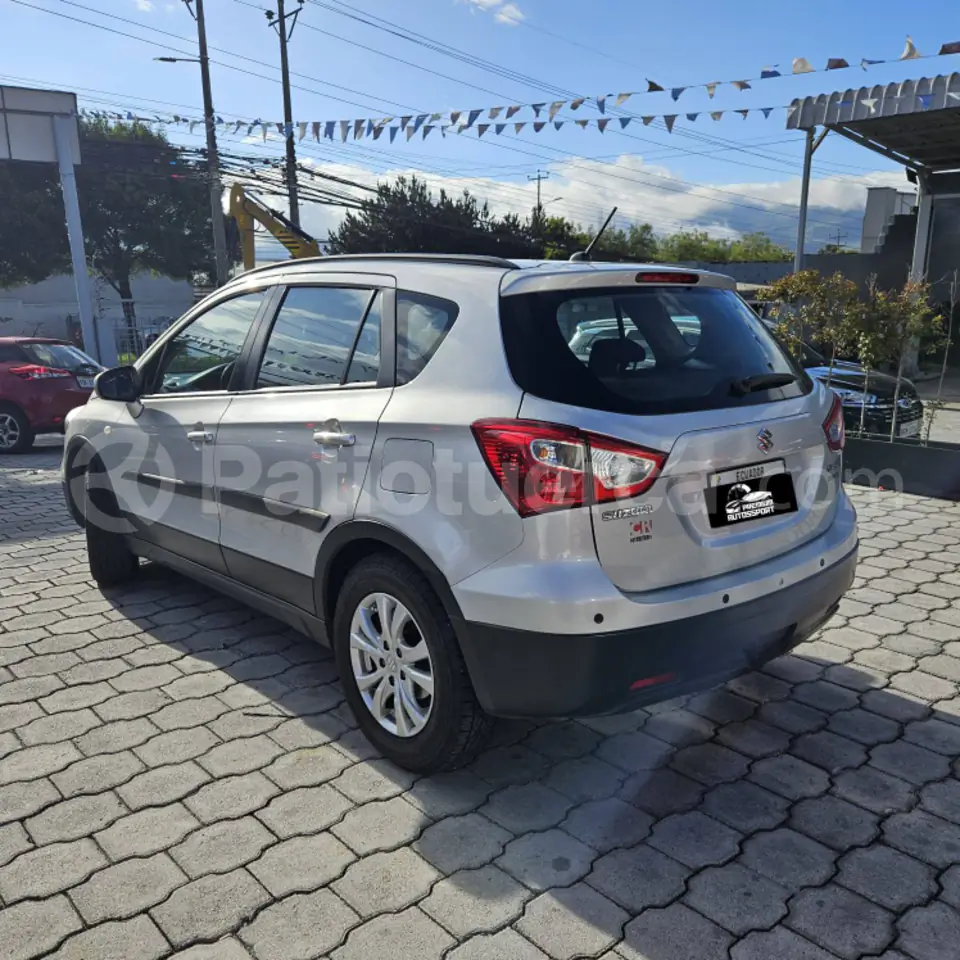 Foto 3 de Suzuki Scross