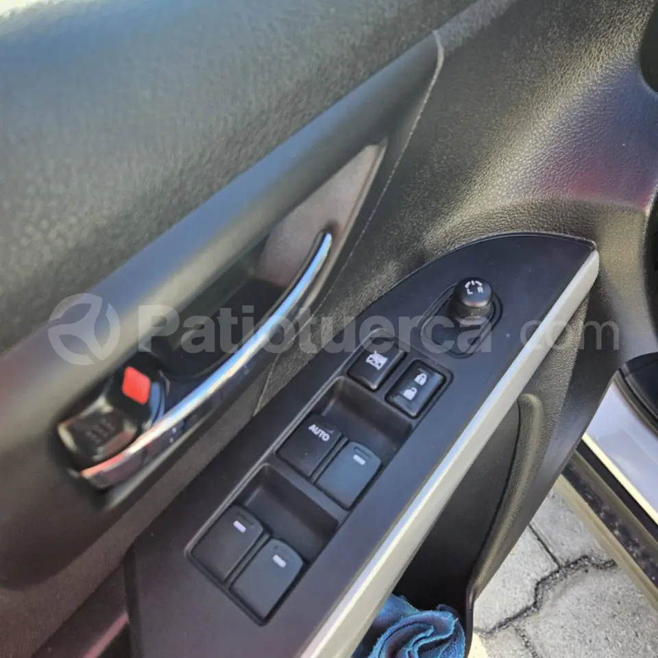 Foto 15 de Suzuki Scross