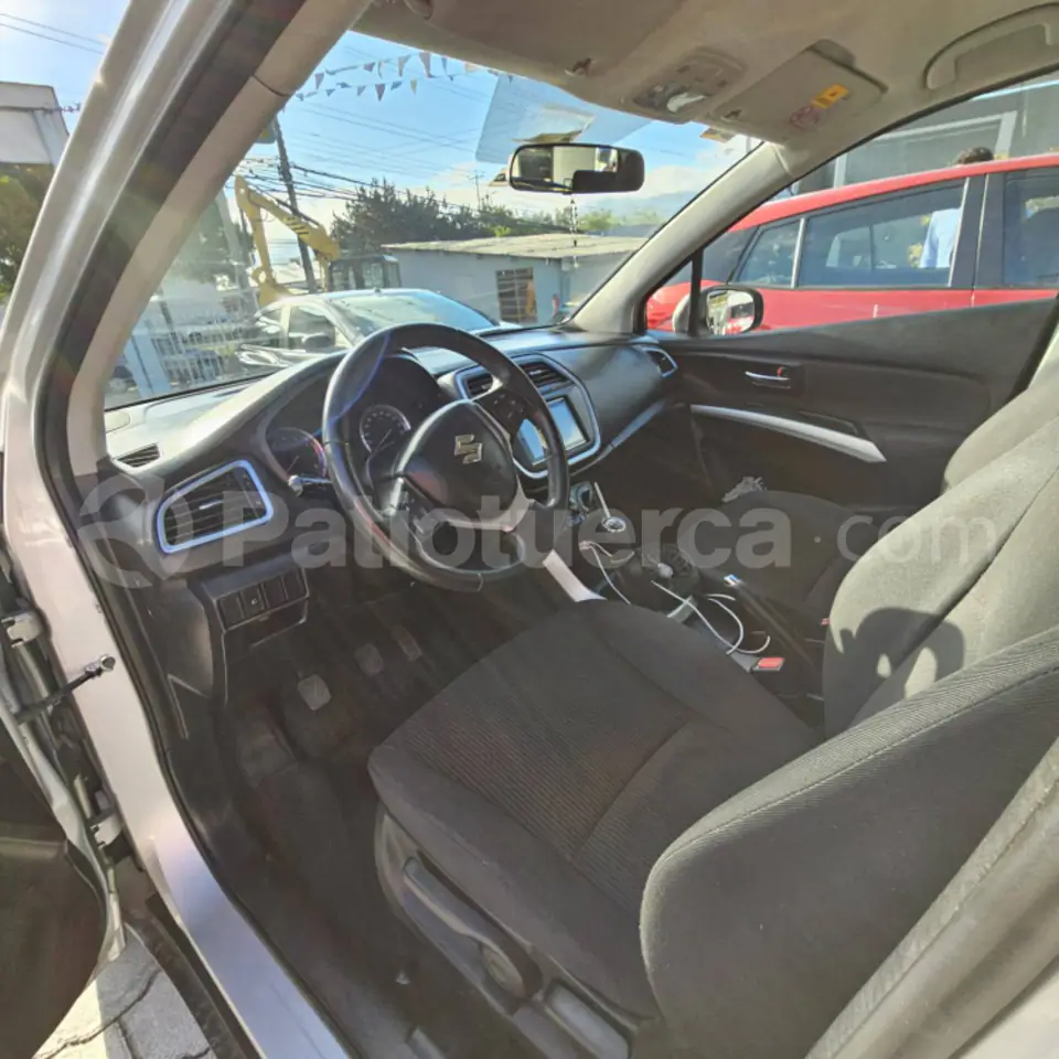 Foto 17 de Suzuki Scross