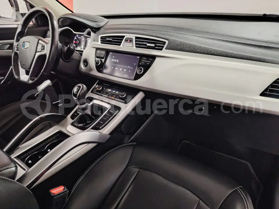 Foto 13 de Geely X7 SPORT