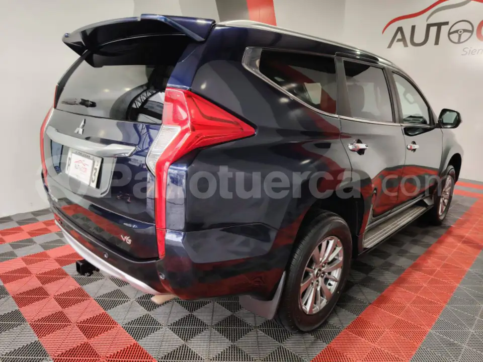 Foto 24 de Mitsubishi Montero GLS