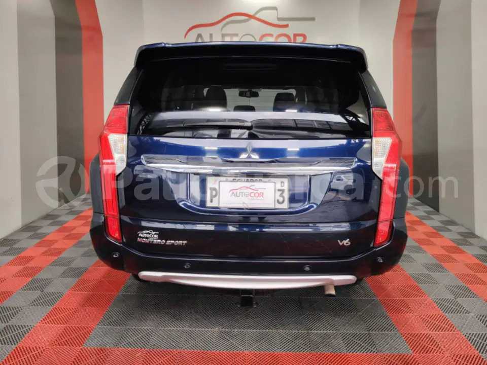 Foto 25 de Mitsubishi Montero GLS