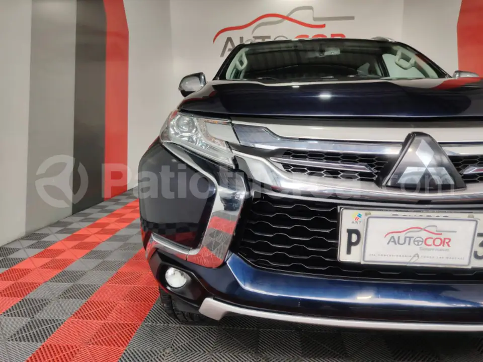 Foto 26 de Mitsubishi Montero GLS