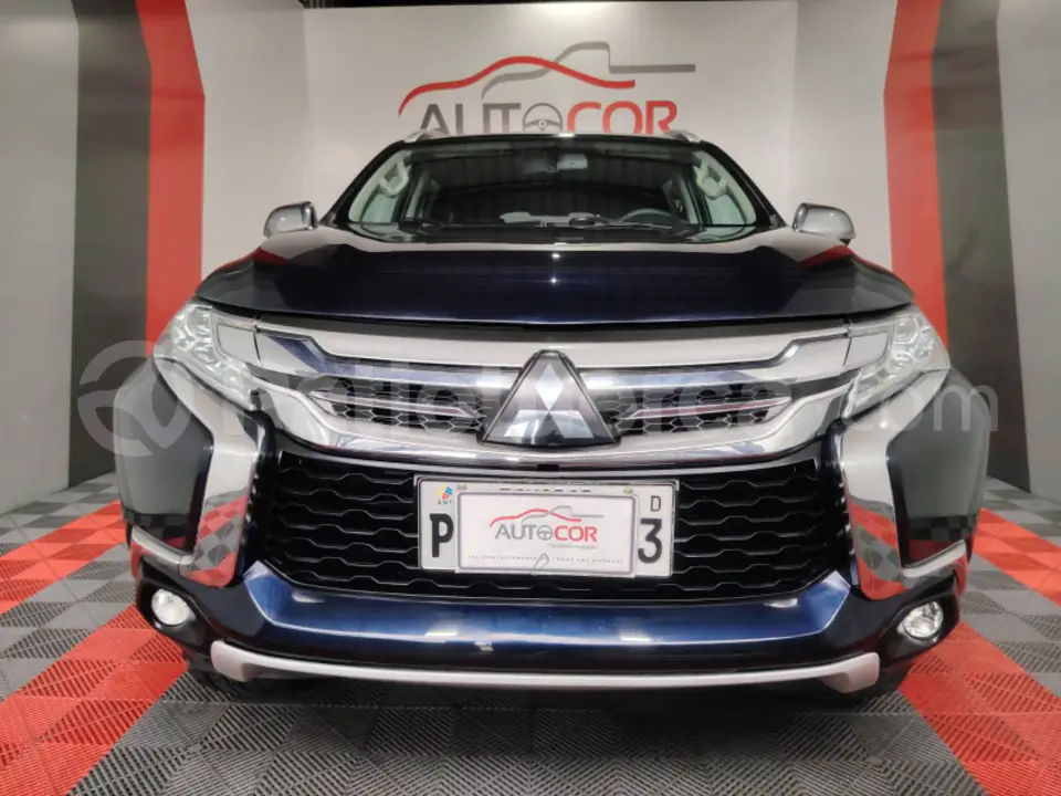 Foto 27 de Mitsubishi Montero GLS