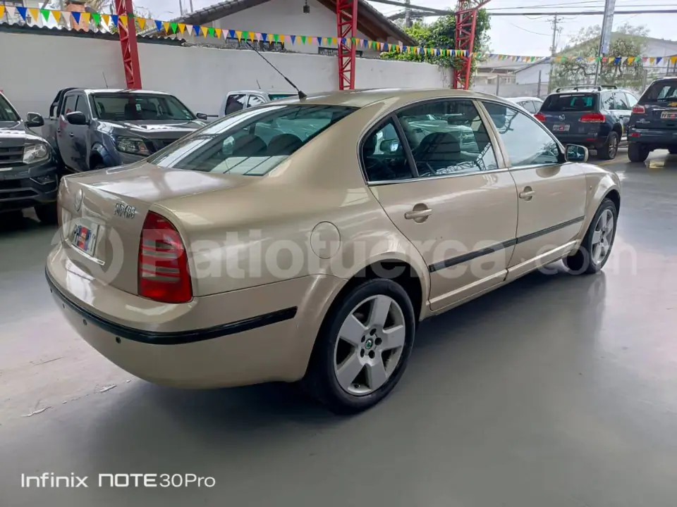 Foto 4 de Skoda SuperB