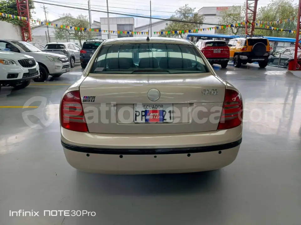 Foto 6 de Skoda SuperB