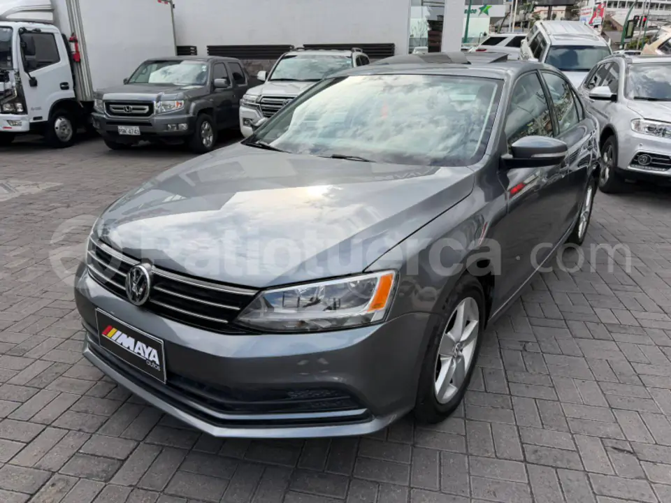 Foto 1 de Volkswagen Jetta