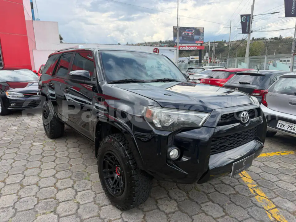 Foto 1 de Toyota 4Runner SR5