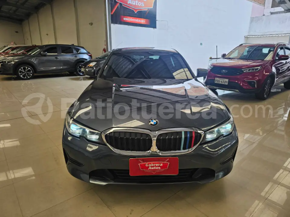 Foto 2 de BMW 320i