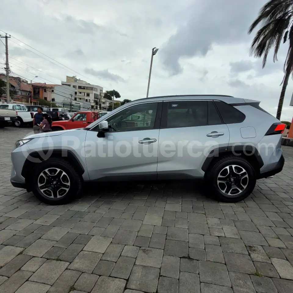 Foto 4 de Toyota RAV4 LIMITED