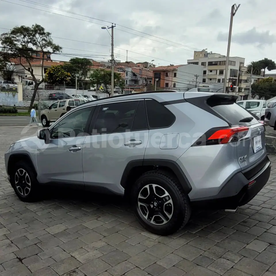 Foto 5 de Toyota RAV4 LIMITED