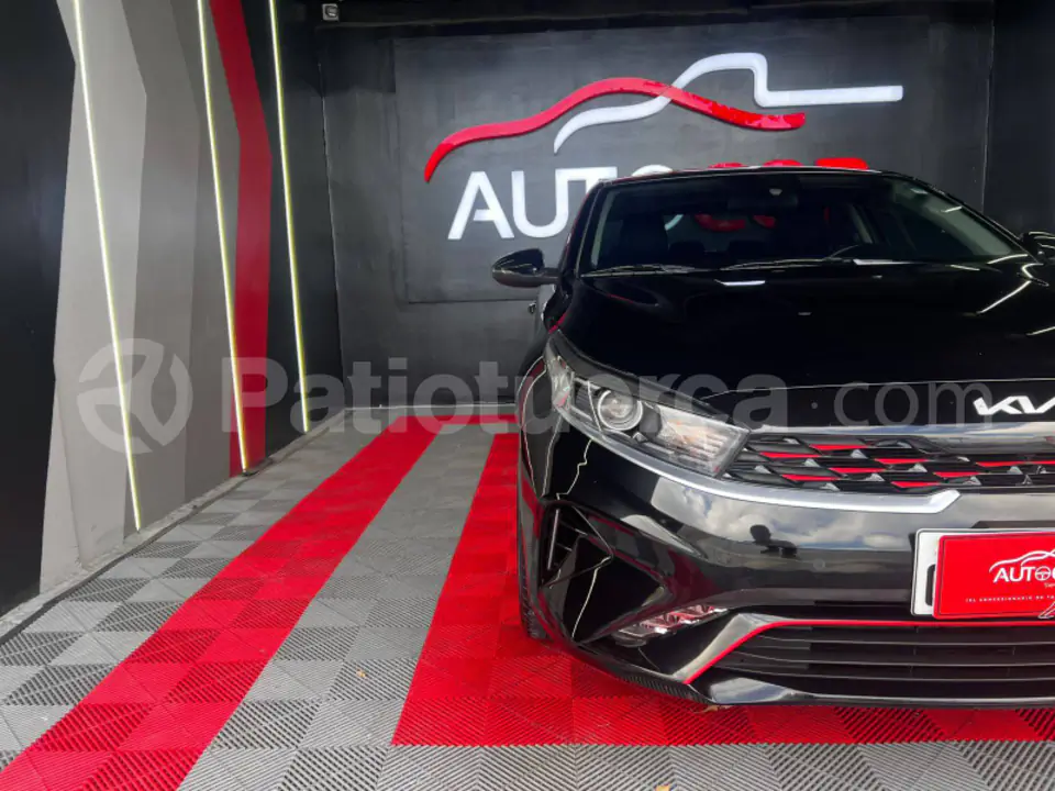 Foto 2 de Kia Cerato R