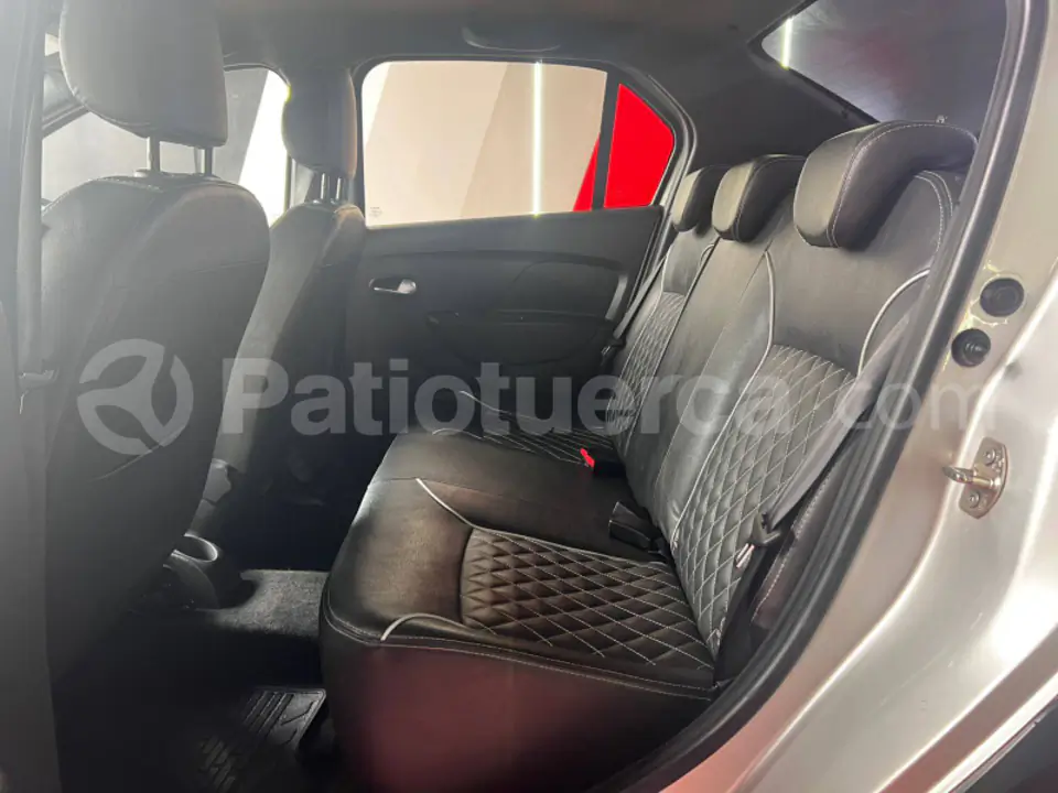 Foto 12 de Renault Logan