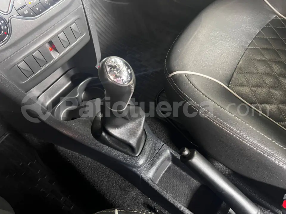 Foto 17 de Renault Logan