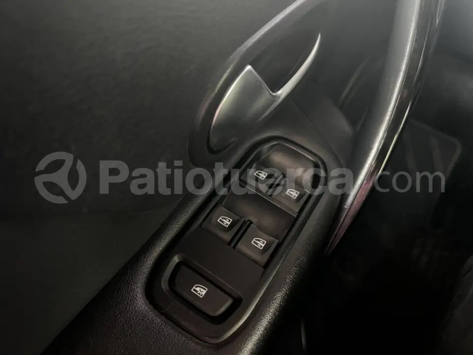 Foto 18 de Renault Logan