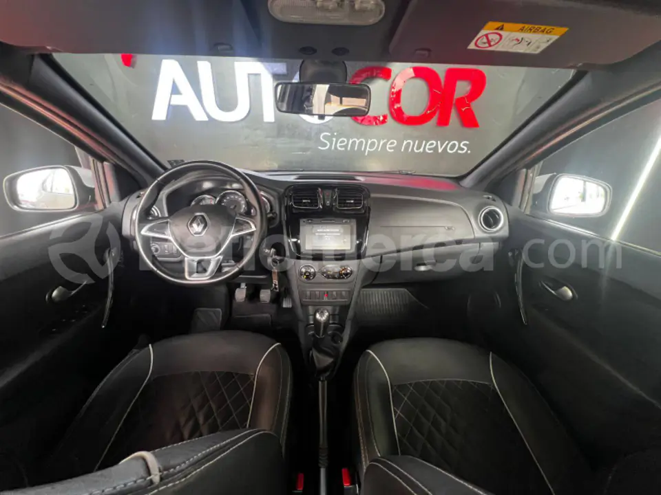 Foto 19 de Renault Logan