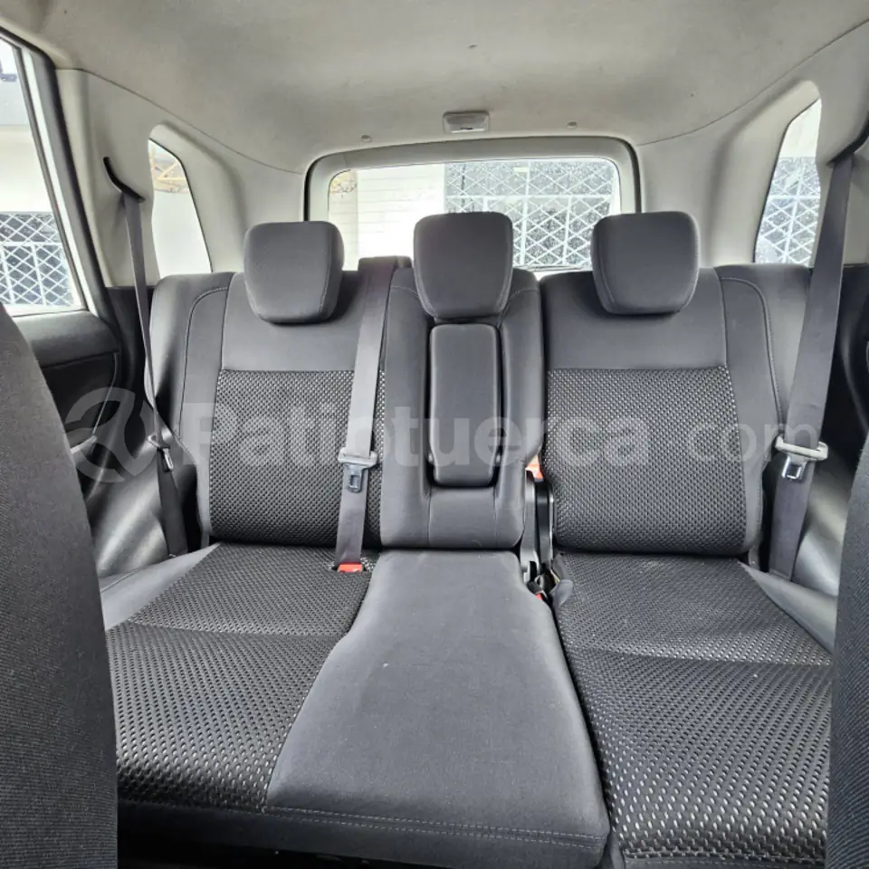 Foto 12 de Suzuki Grand Vitara SZ