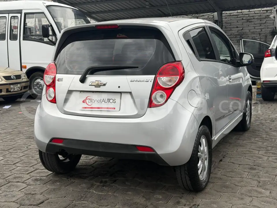 Foto 6 de Chevrolet Spark GT FULL