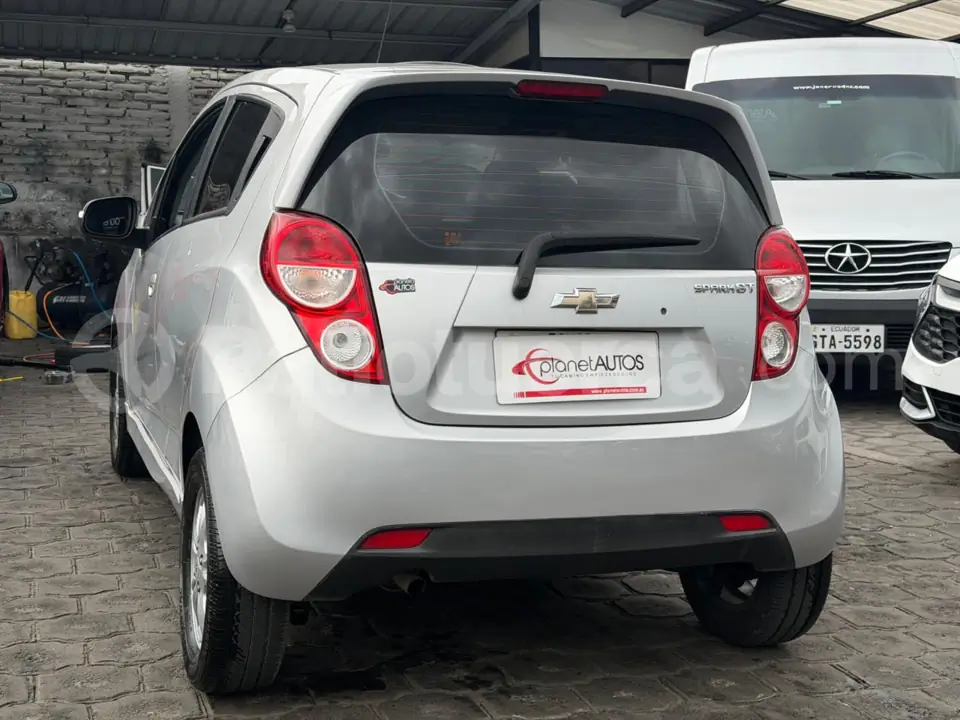Foto 8 de Chevrolet Spark GT FULL