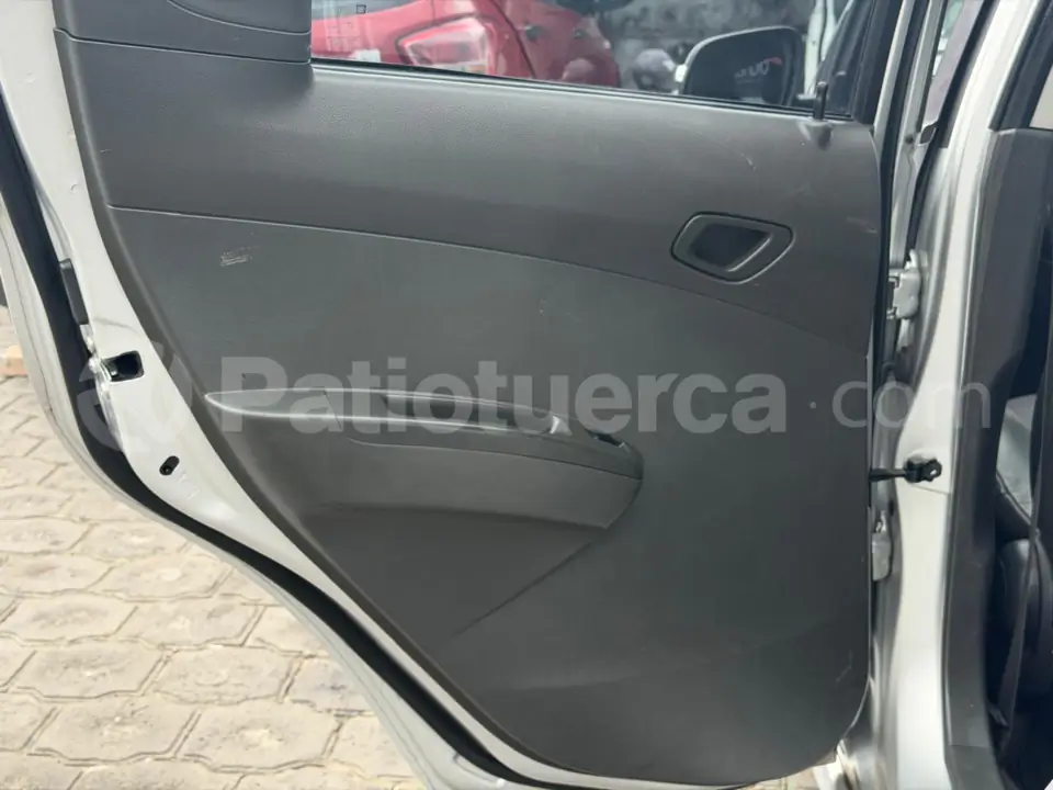 Foto 11 de Chevrolet Spark GT FULL