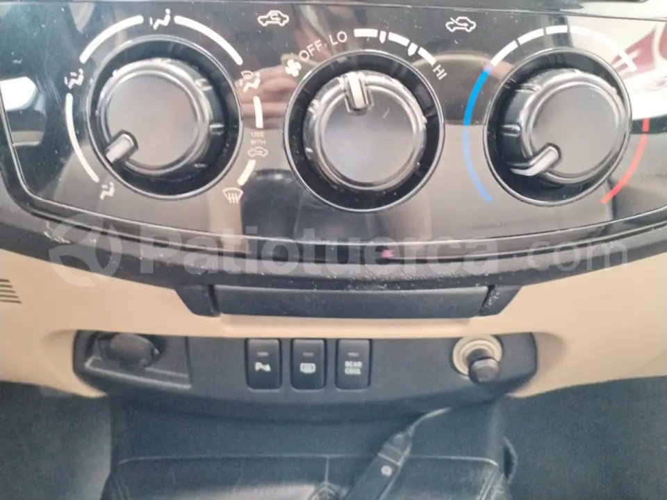 Foto 10 de Toyota Fortuner 2.7