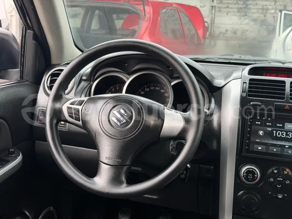 Foto 15 de Chevrolet Grand Vitara SZ