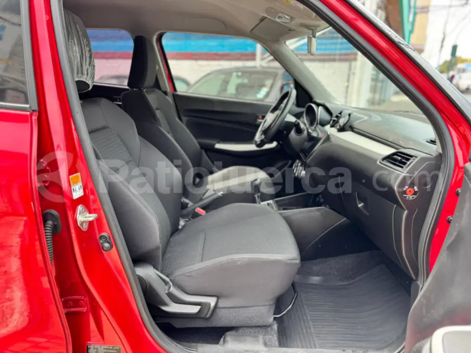 Foto 13 de Suzuki Swift