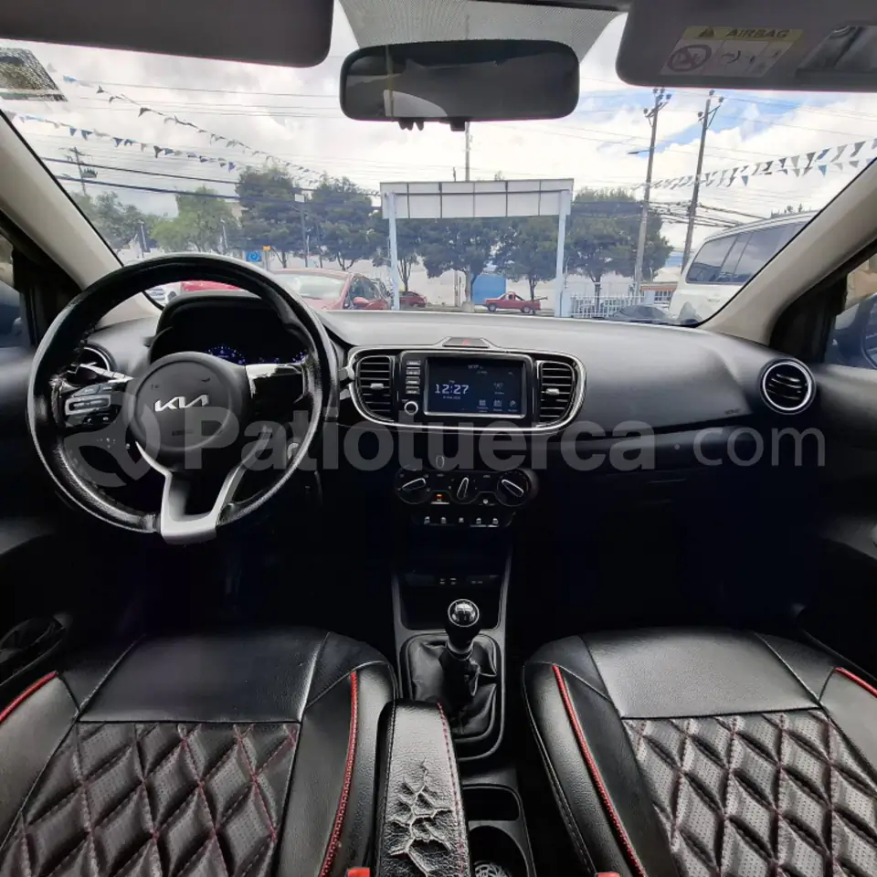 Foto 10 de Kia Soluto LX