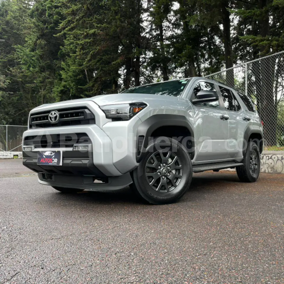 Foto 1 de Toyota 4Runner SR5