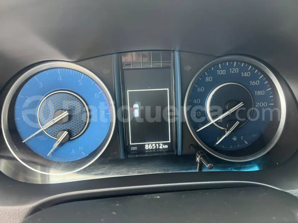 Foto 5 de Toyota Fortuner 2.7