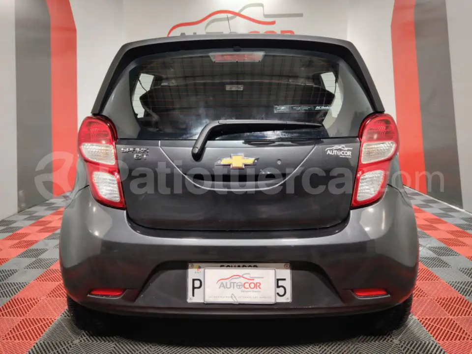 Foto 8 de Chevrolet SPARK GT LS
