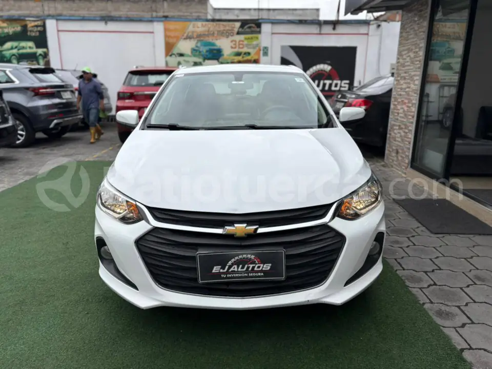 Foto 3 de Chevrolet ONIX LT TURBO