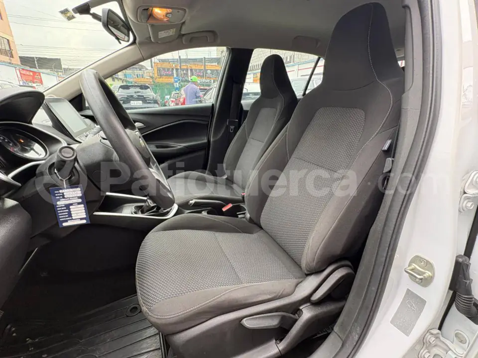 Foto 10 de Chevrolet ONIX LT TURBO