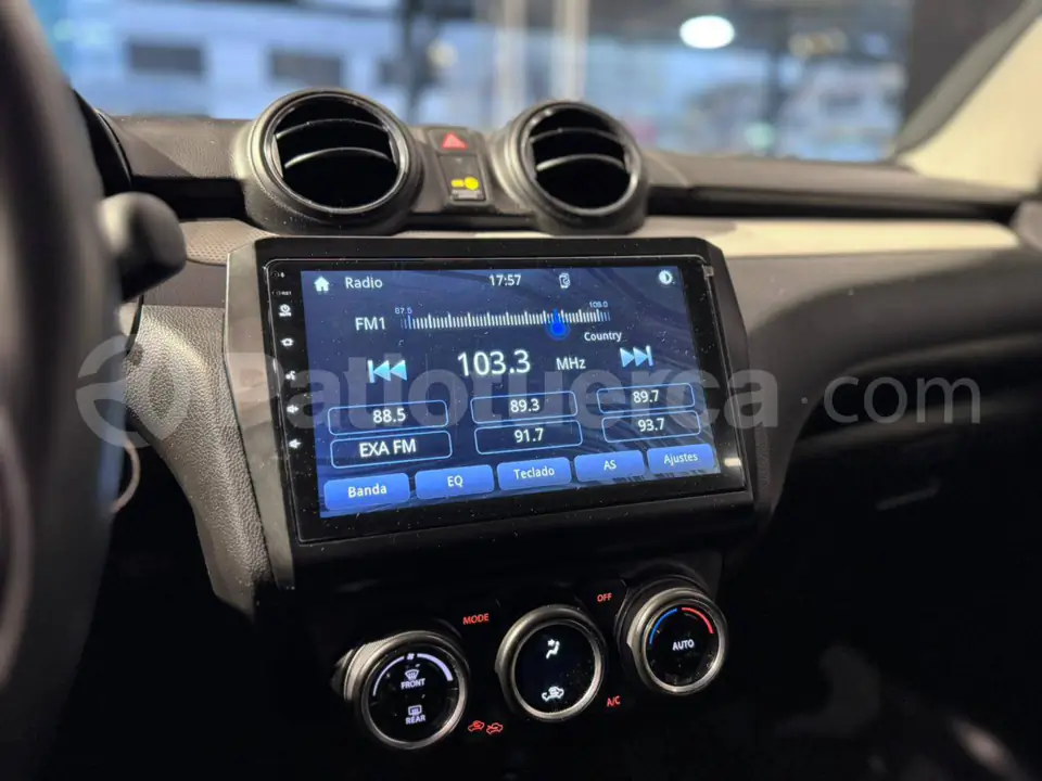 Foto 14 de Suzuki Swift