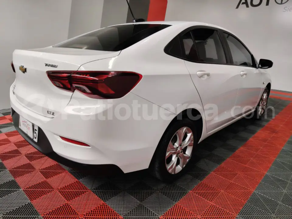 Foto 2 de Chevrolet ONIX LTZ TURBO