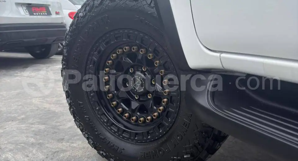 Foto 3 de Toyota New Fortuner