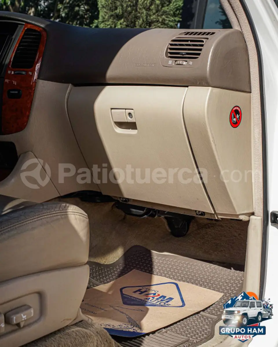 Foto 8 de Toyota Land Cruiser 100