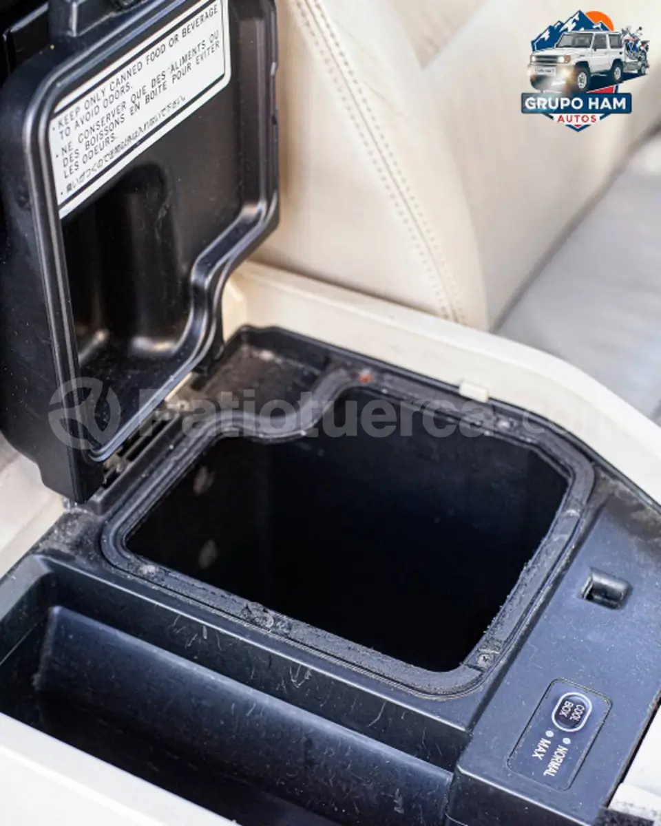 Foto 10 de Toyota Land Cruiser 100