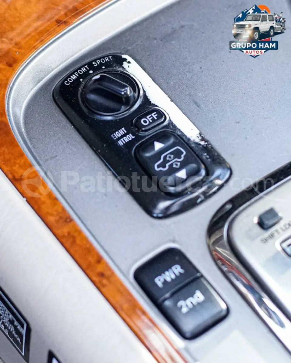 Foto 11 de Toyota Land Cruiser 100