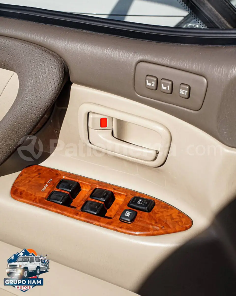 Foto 16 de Toyota Land Cruiser 100