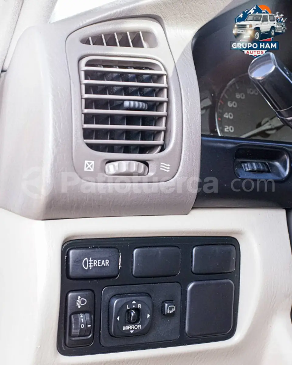 Foto 17 de Toyota Land Cruiser 100