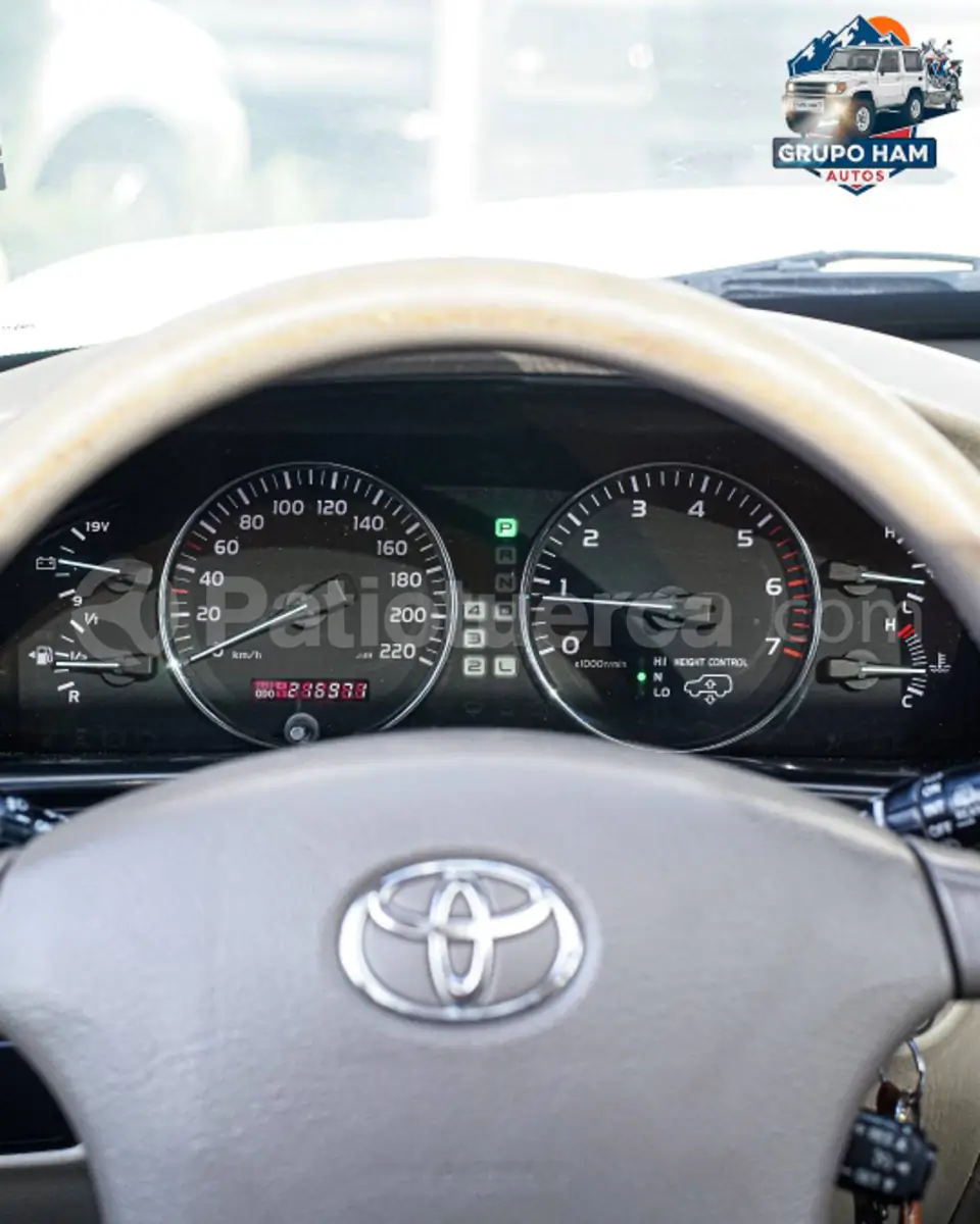 Foto 18 de Toyota Land Cruiser 100