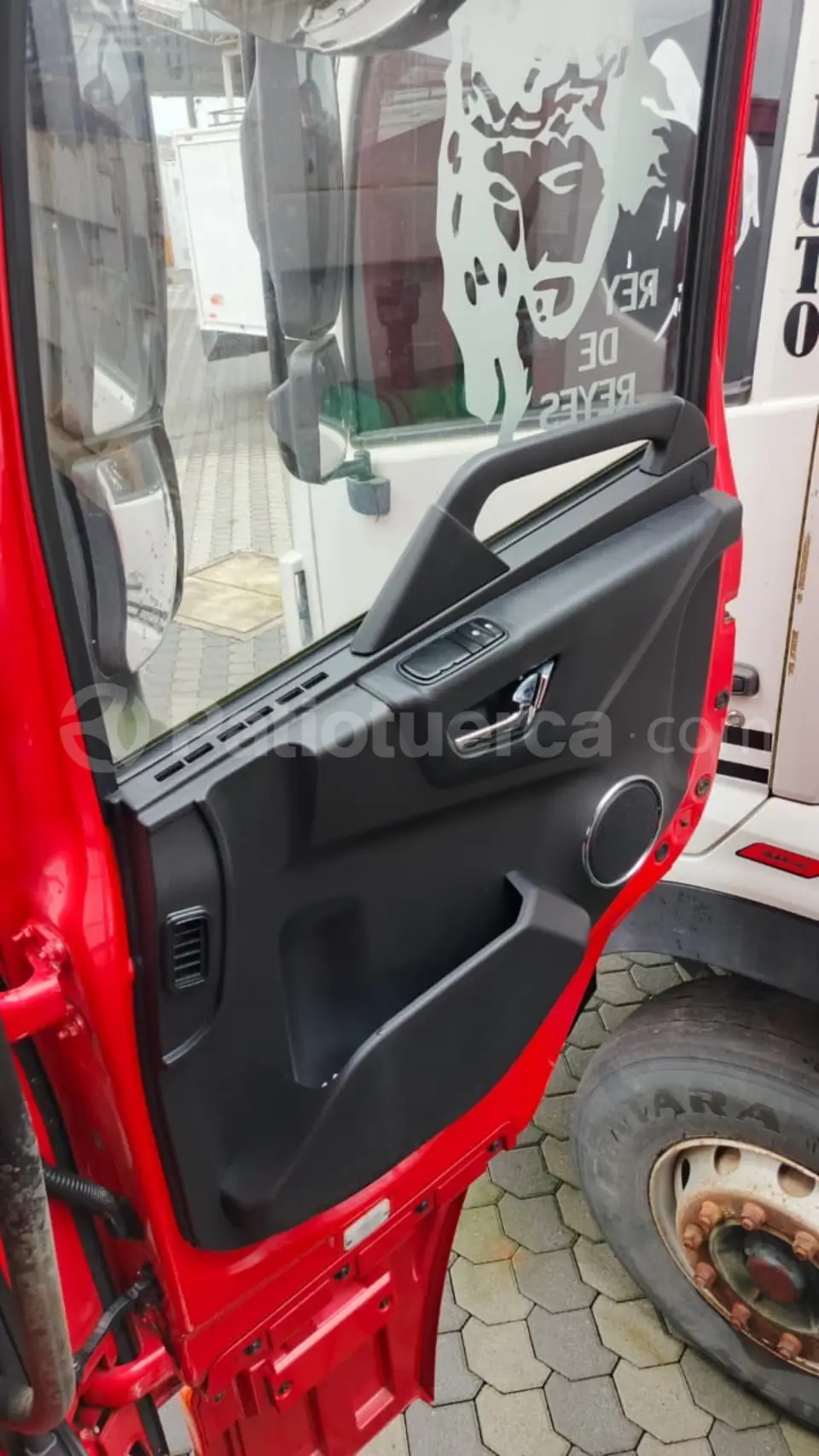 Foto 12 de DongFeng DFL4251A