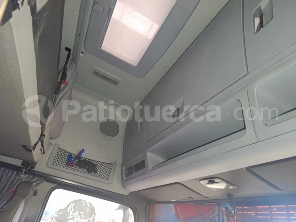 Foto 23 de DongFeng DFL4251A