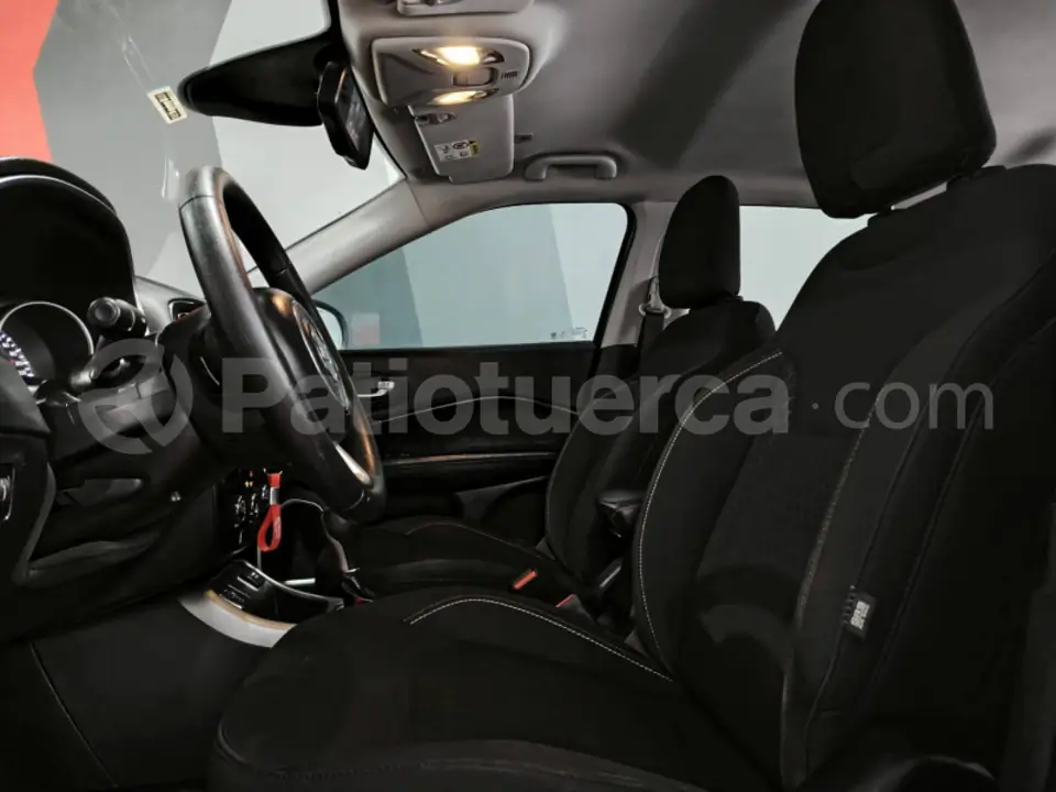 Foto 3 de Jeep Compass