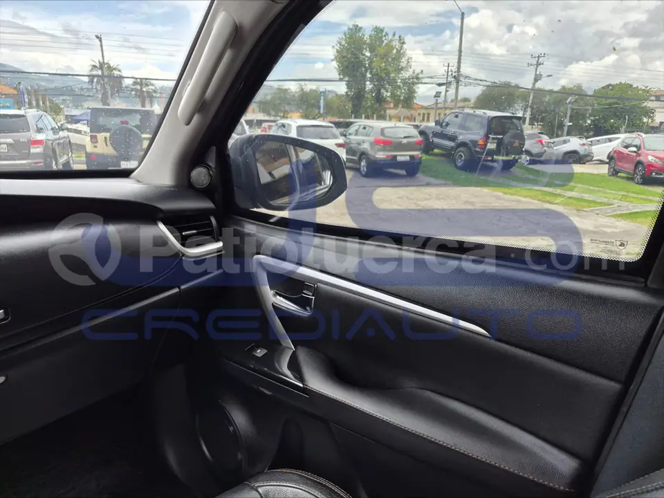 Foto 12 de Toyota New Fortuner