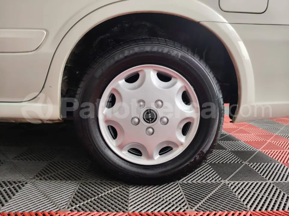 Foto 27 de Nissan Almera